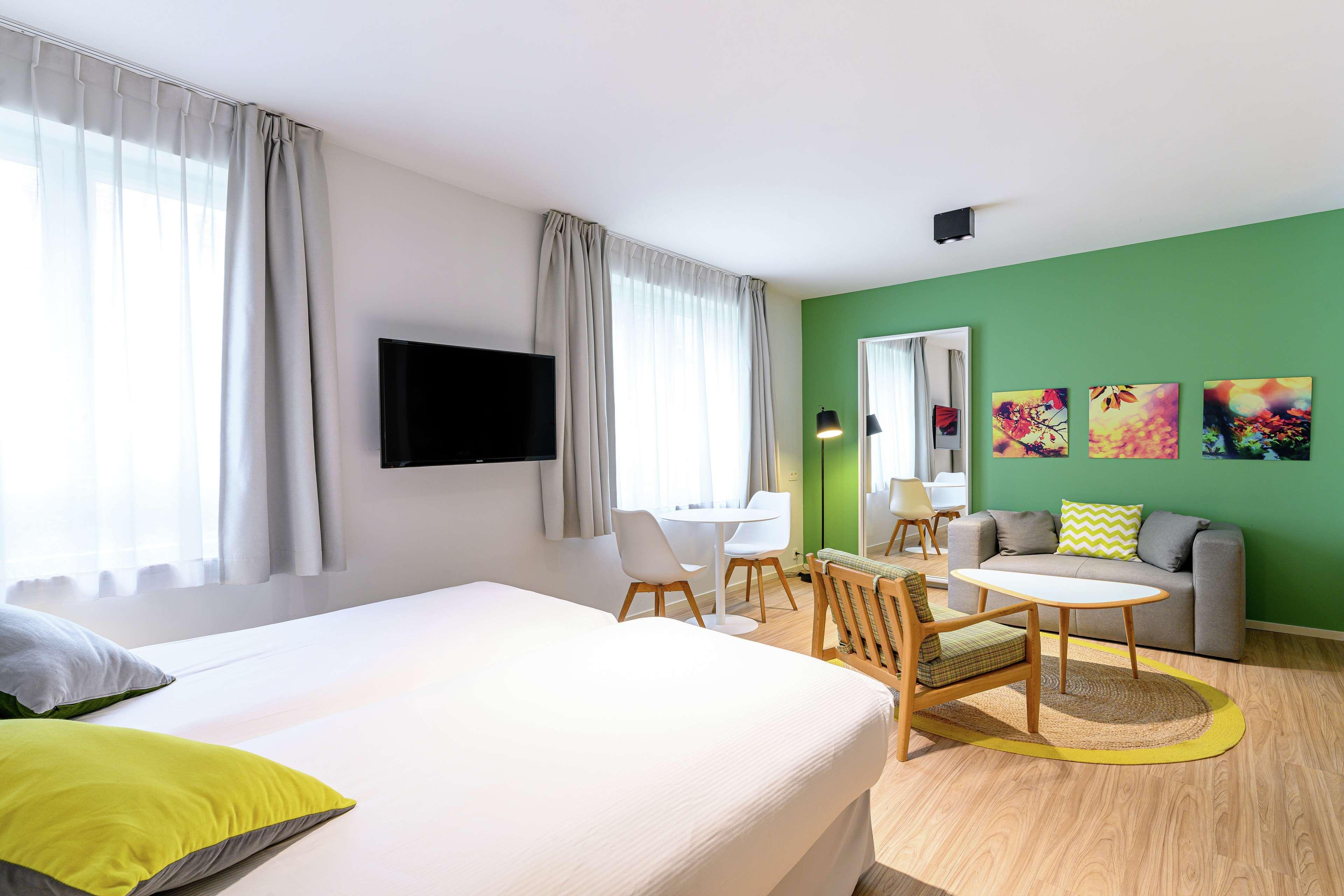 Hilton Garden Inn Brussels City Centre Bagian luar foto