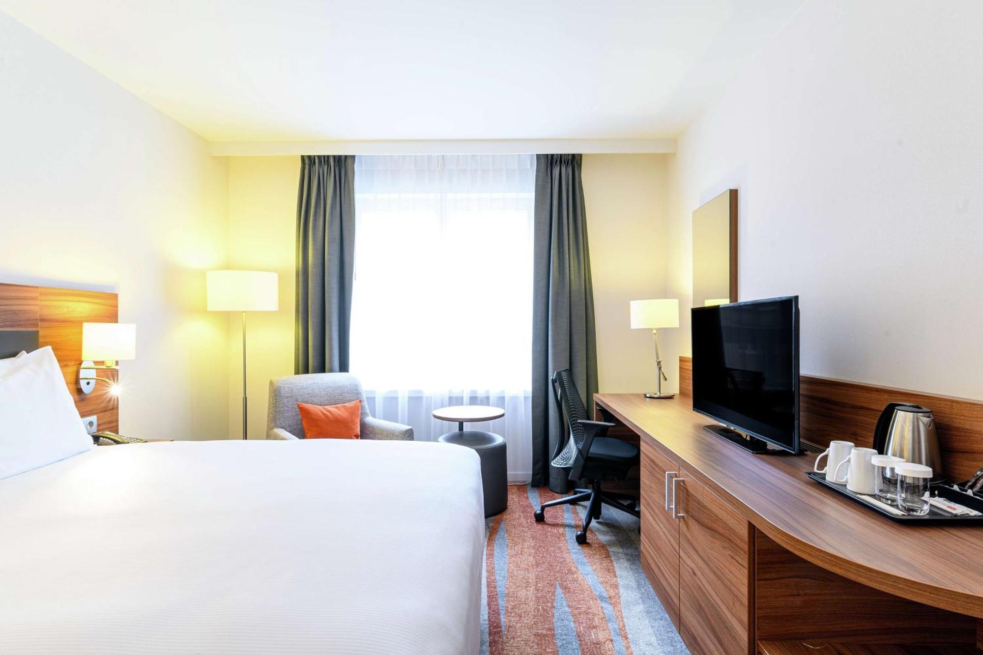 Hilton Garden Inn Brussels City Centre Bagian luar foto